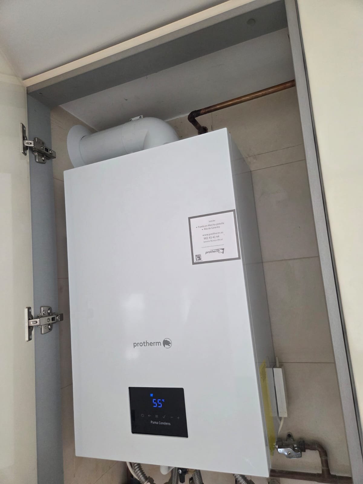 Caldera Protherm Puma Condens instalada